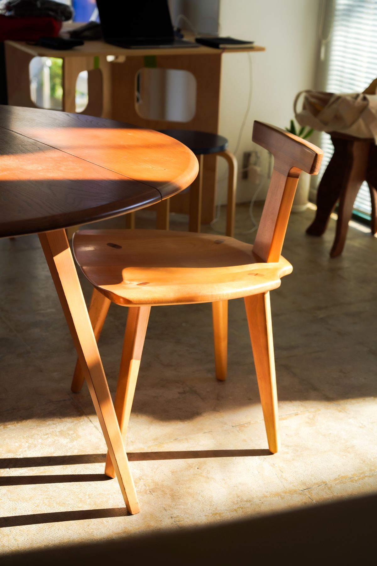 vintage t-chair