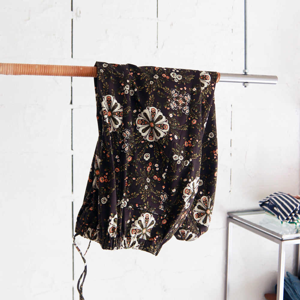 R&D.M.Co- KALEIDOSCOPE FLOWER COCOON PANTS