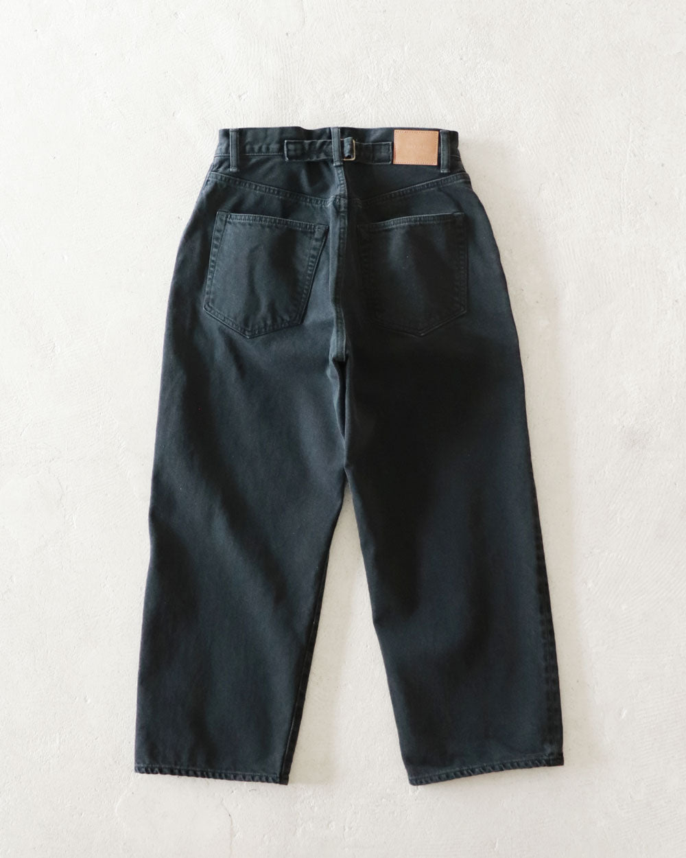 HATSKI Back Buckle Black Denim -Black-