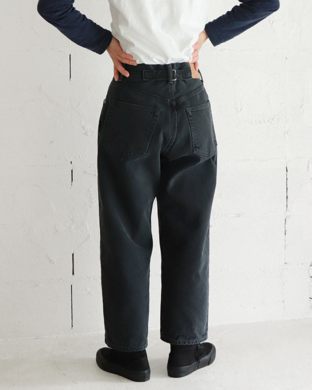 HATSKI Back Buckle Black Denim -Black-