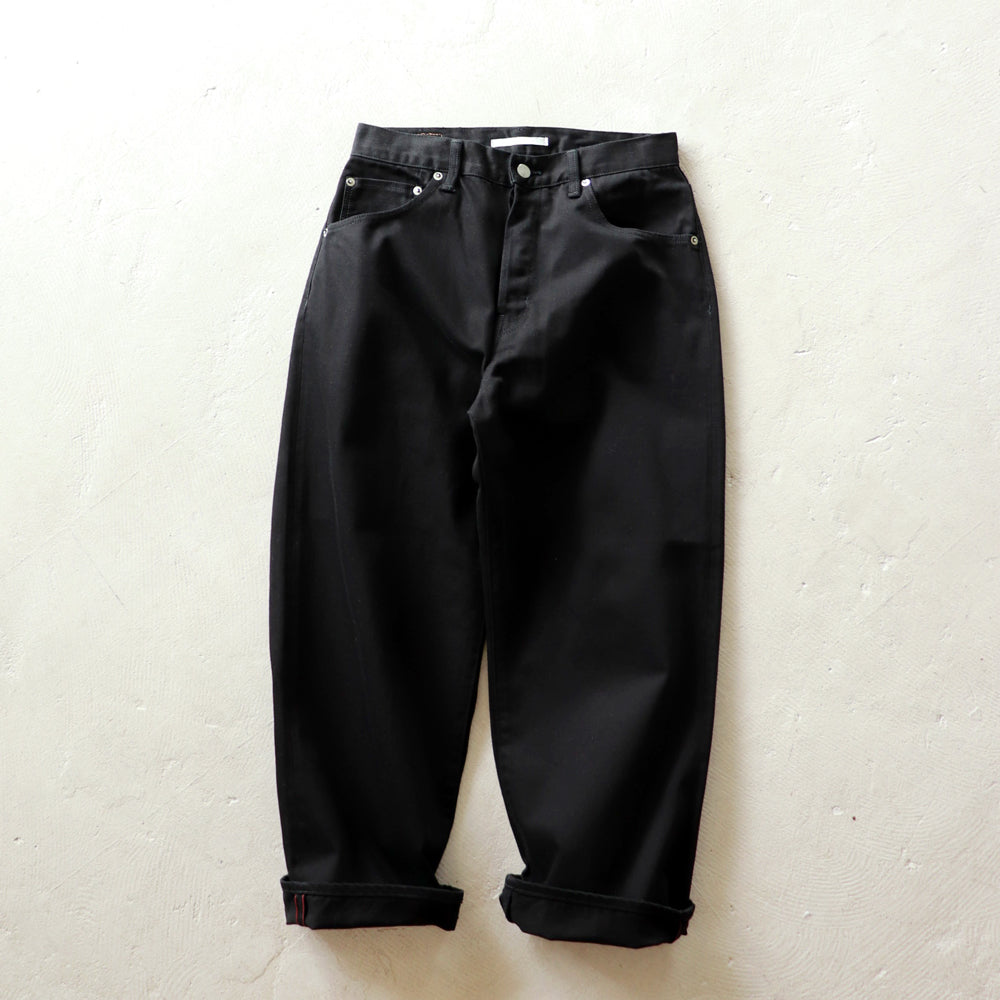 HATSKI Back Buckle Cropped Denim