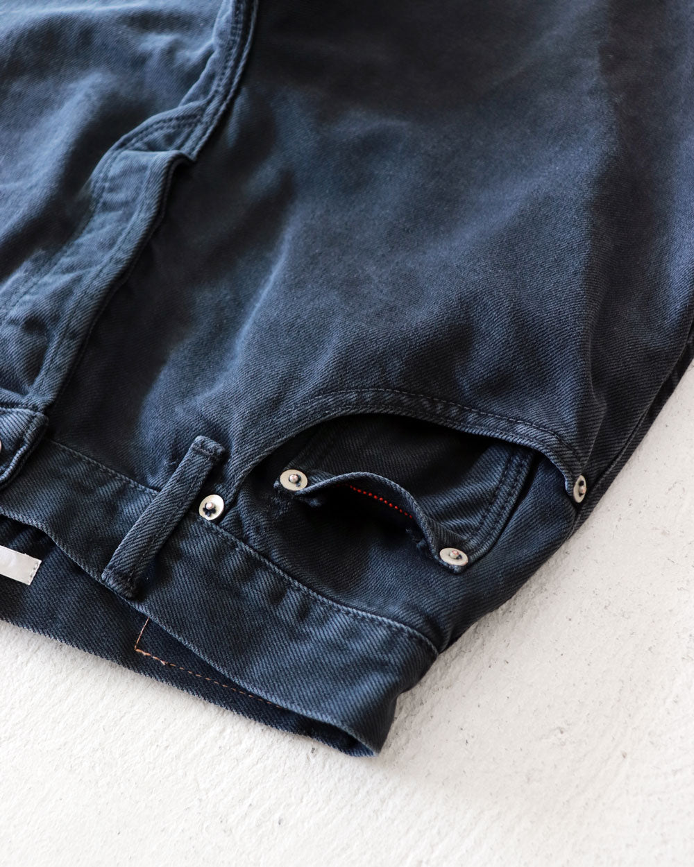 HATSKI Back Buckle Black Denim -Black-