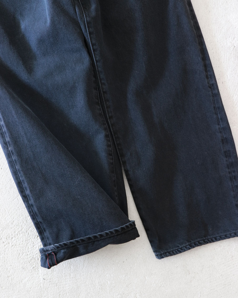 HATSKI Back Buckle Black Denim -Black-