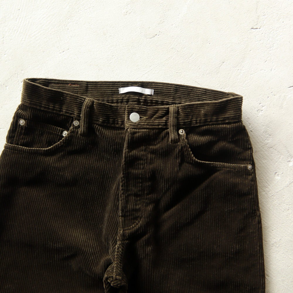 HATSKI Wide Tapered Corduroy Pants HTK-22003-C