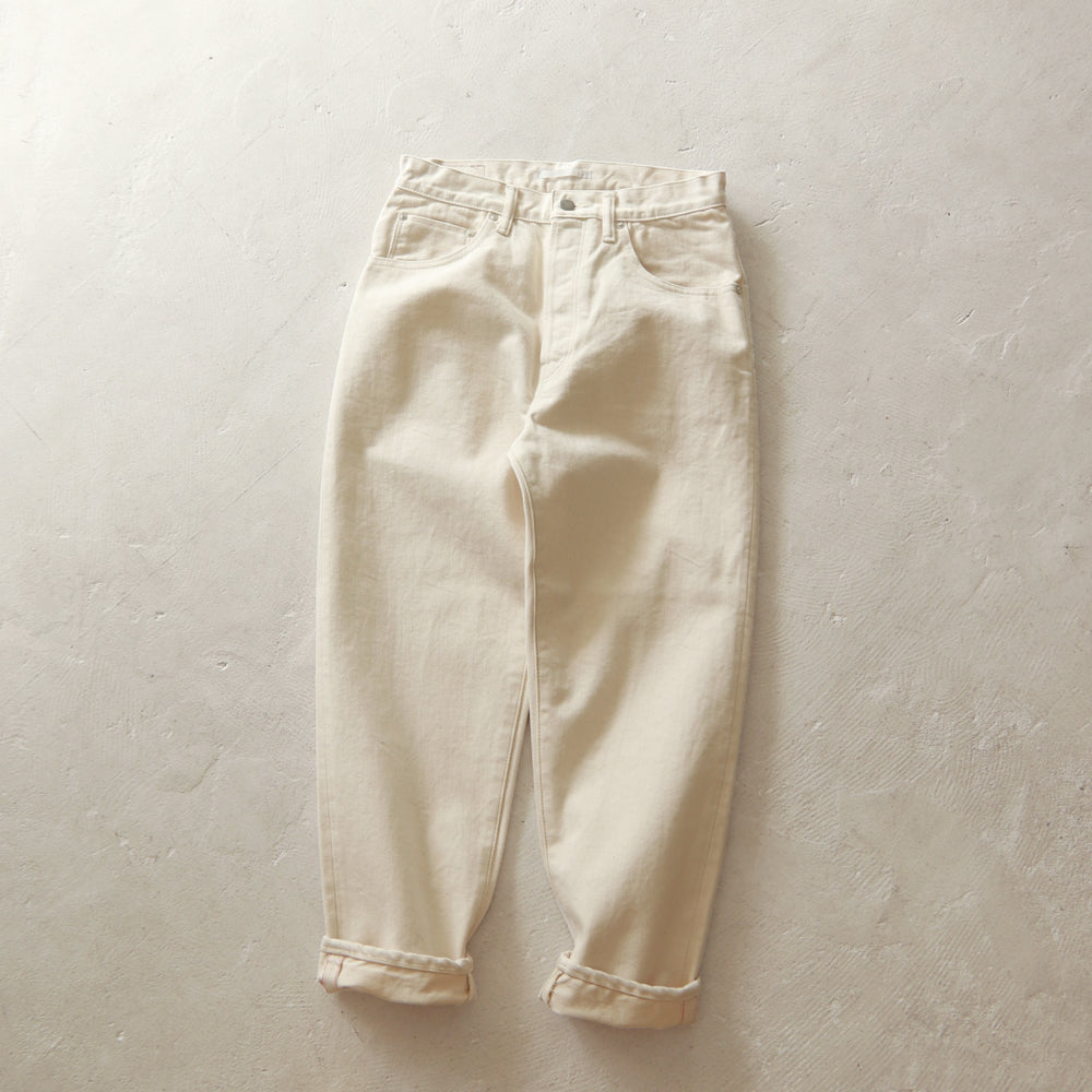 HATSKI Loose Tapered Katsuragi Denim -Ecru HTK-22001-K