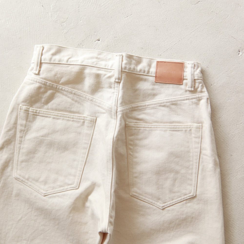 HATSKI Loose Tapered Katsuragi Denim -Ecru HTK-22001-K