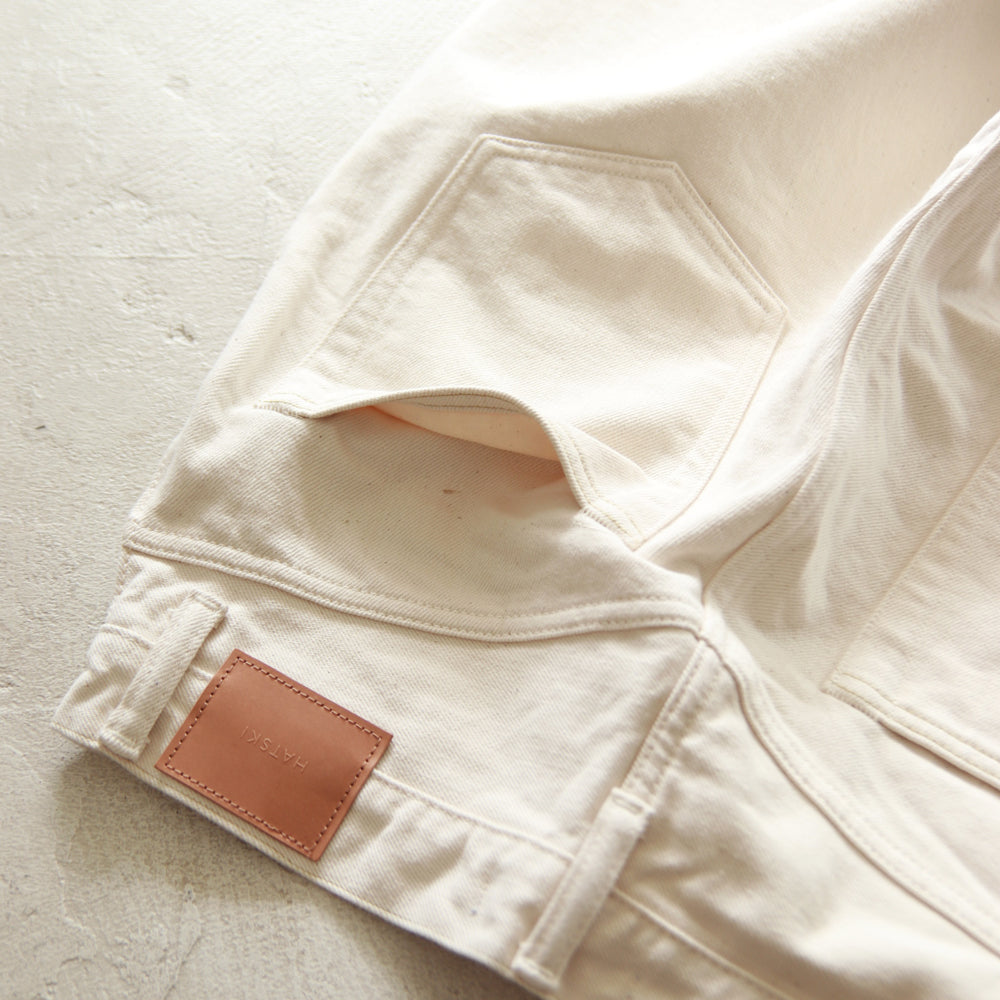 HATSKI Loose Tapered Katsuragi Denim -Ecru HTK-22001-K
