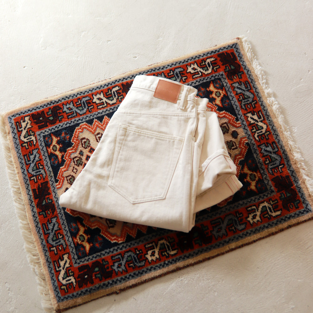 HATSKI Loose Tapered Katsuragi Denim -Ecru HTK-22001-K