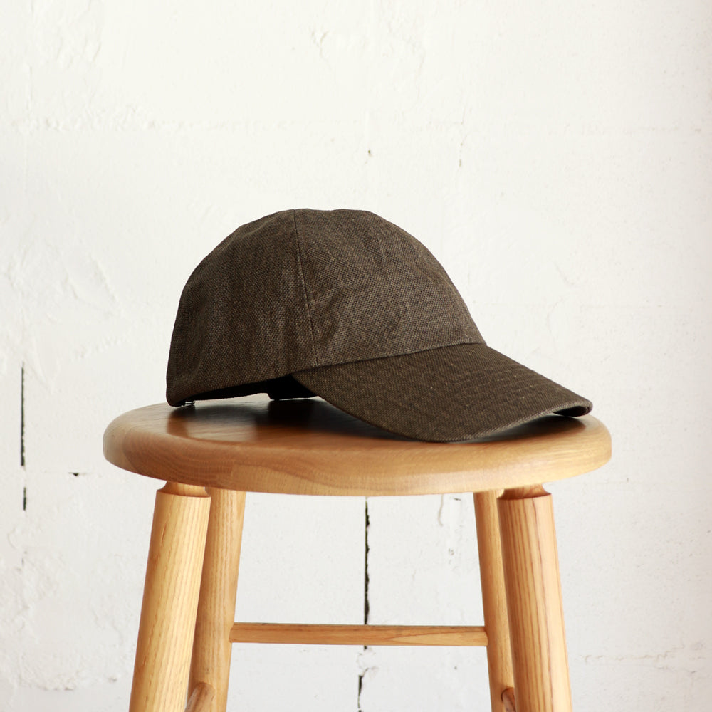 MATURE HA._MIL trainer cap / paper washed