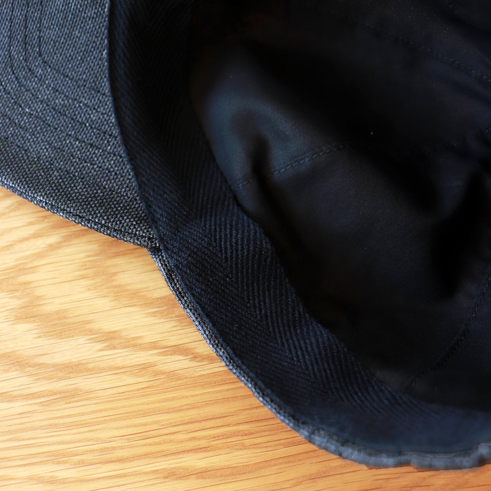 MATURE HA._MIL trainer cap / paper washed
