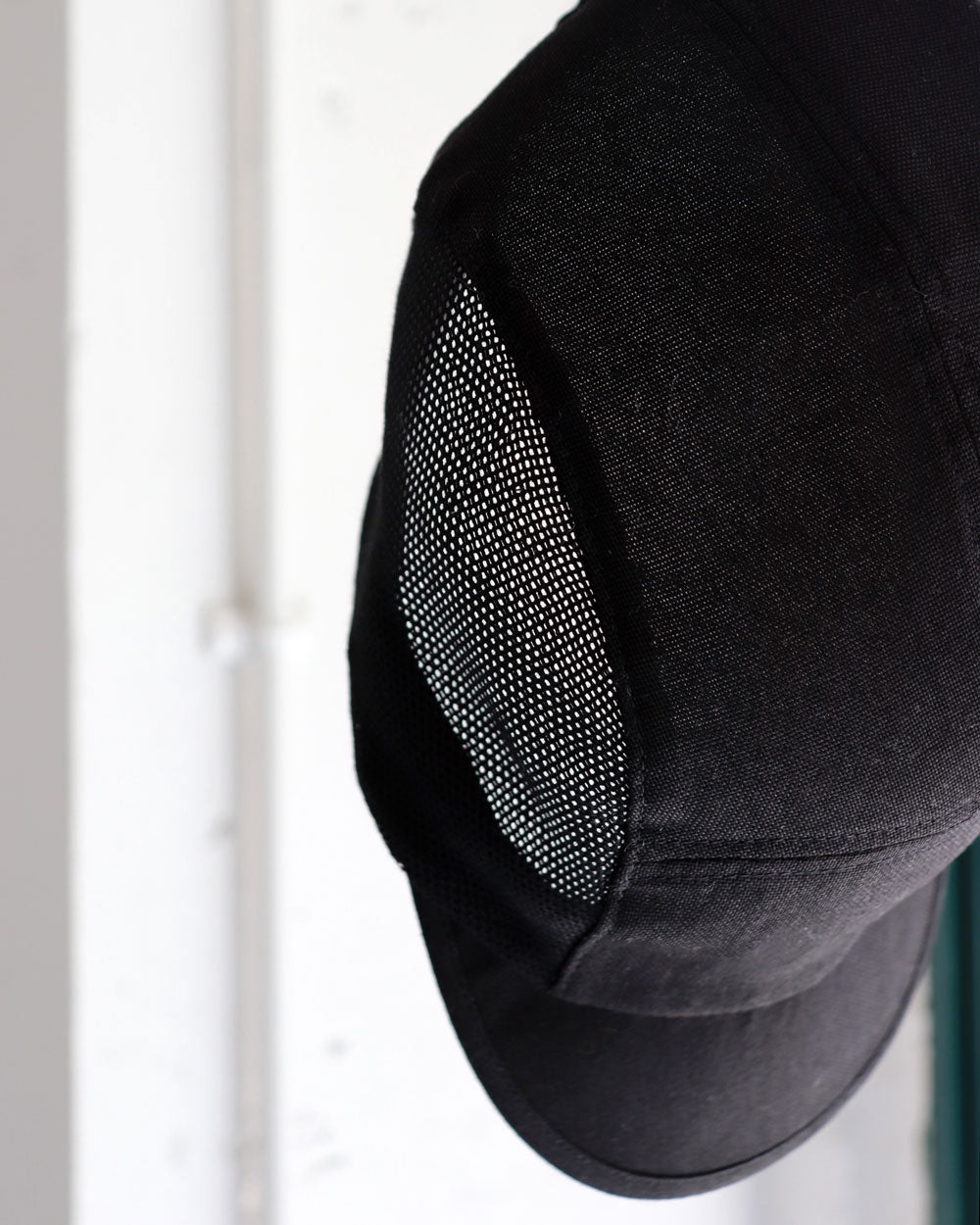 MATURE HA._MIL running cap