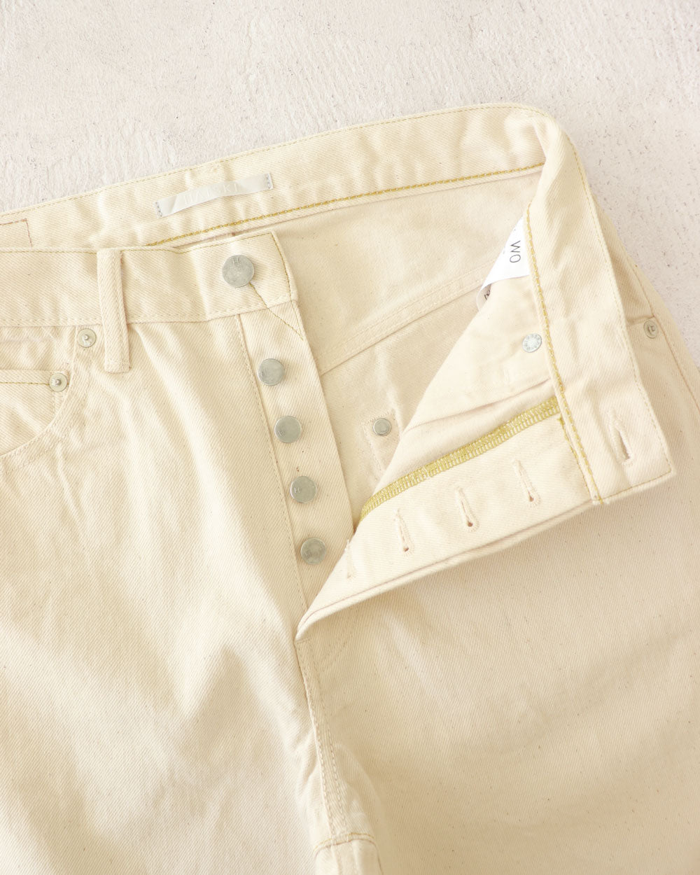 HATSKI Wide Tapered Katsuragi Denim -Ecru HTK-22003-K