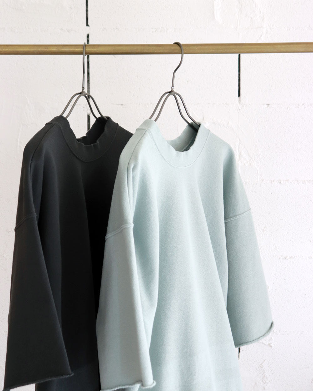 HATSKI Crew Neck Line S/S Sweat HTK-25012