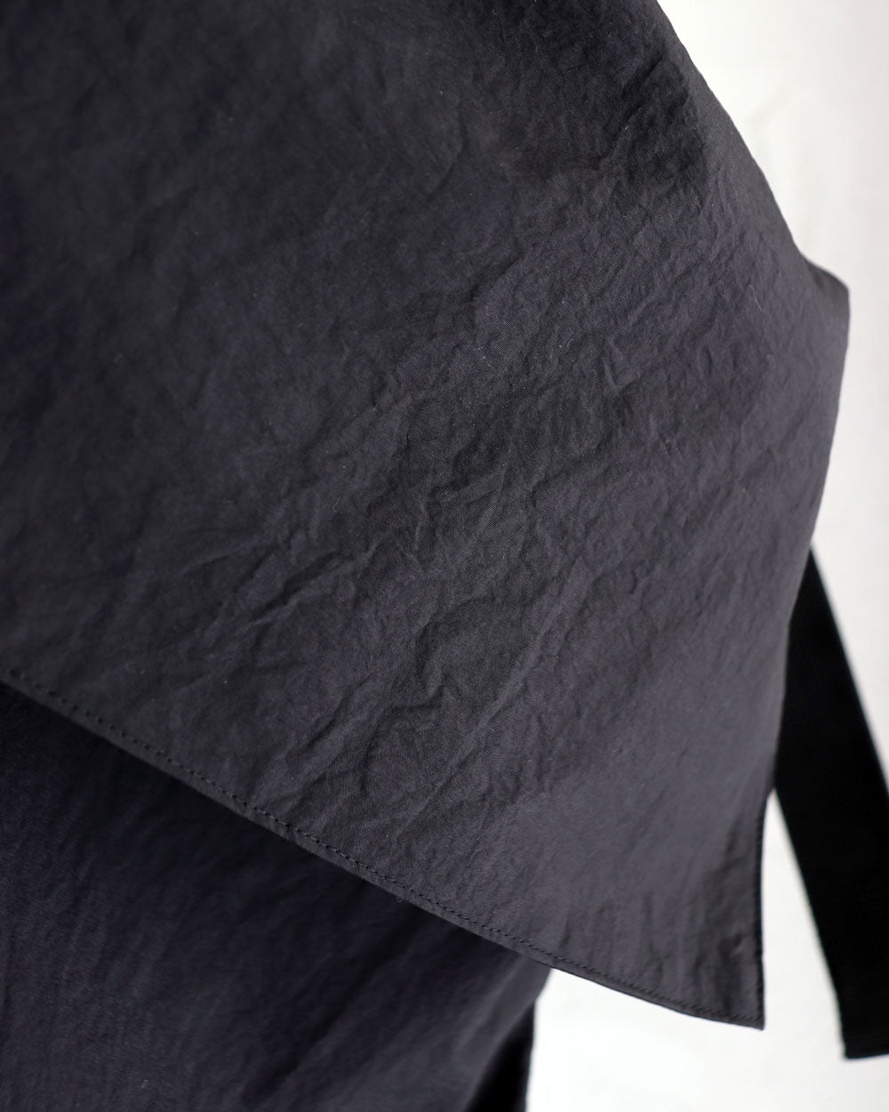 ERA. SHRINK NO MESSENGER BAG (K012S)