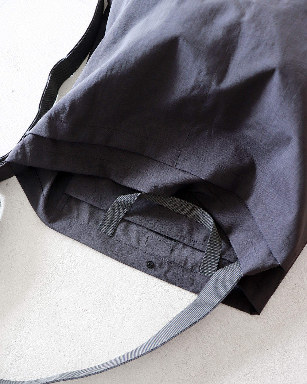 ERA.　TAS US HELMET BAG