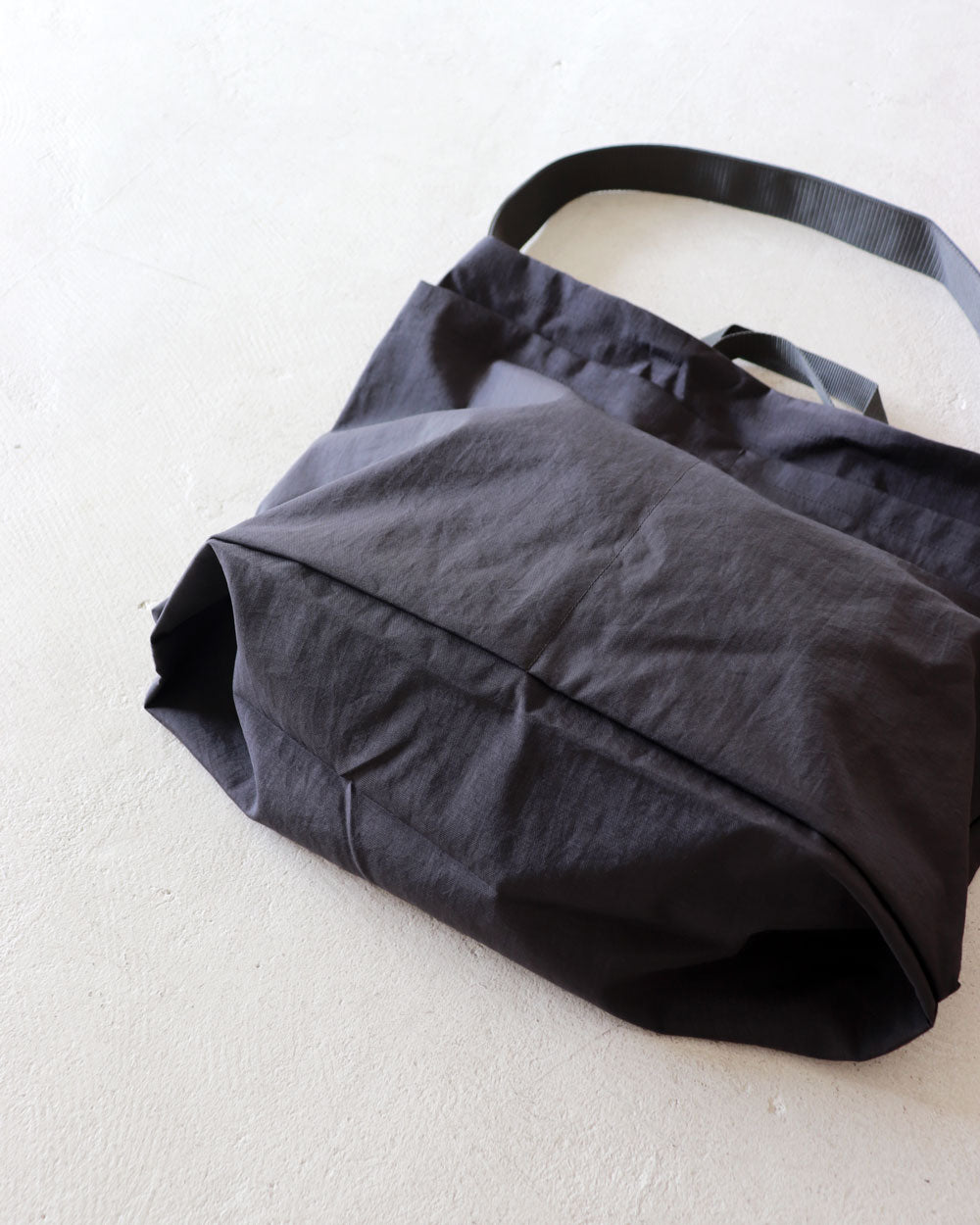 ERA.　TAS US HELMET BAG