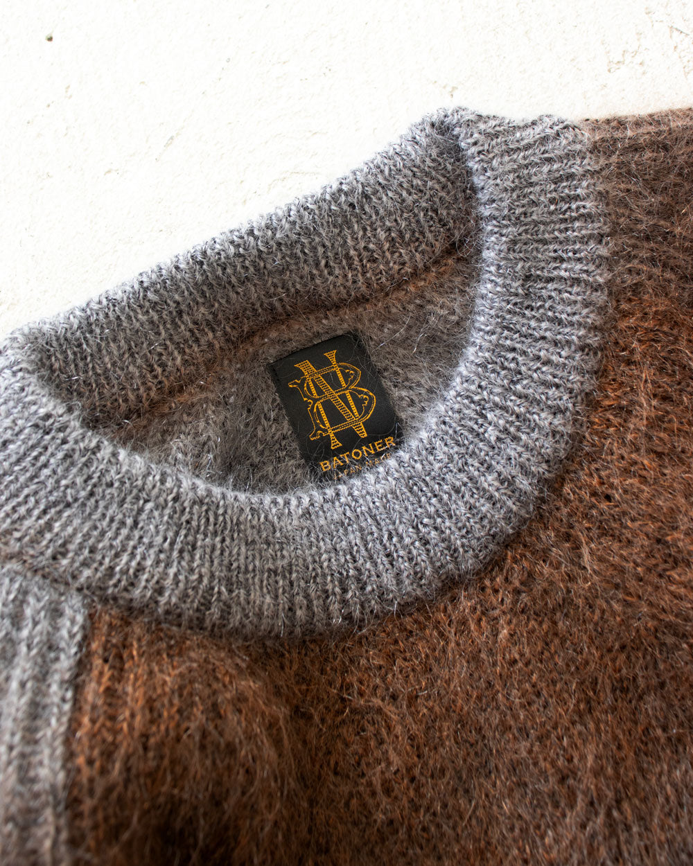 BATONER MOHAIR KASURI DYE SIGNATURE CREW NECK