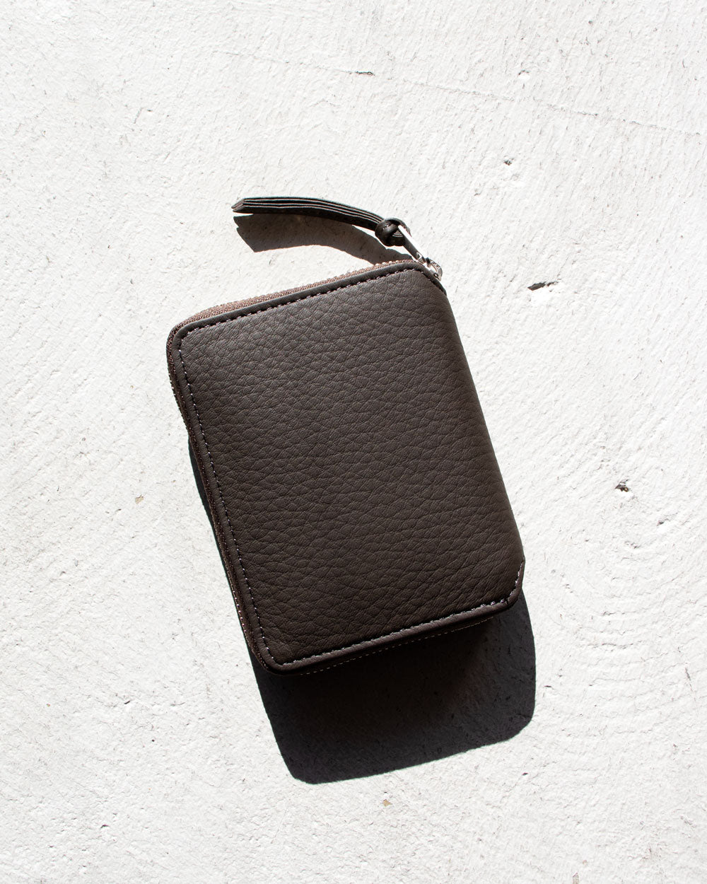 ERA. EO SHIRINK ROUND PALM WALLET