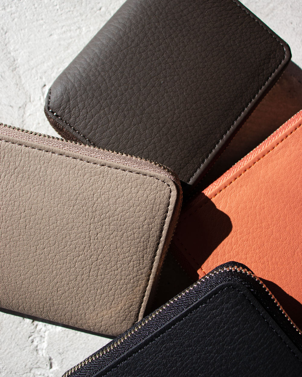 ERA. EO SHIRINK ROUND PALM WALLET