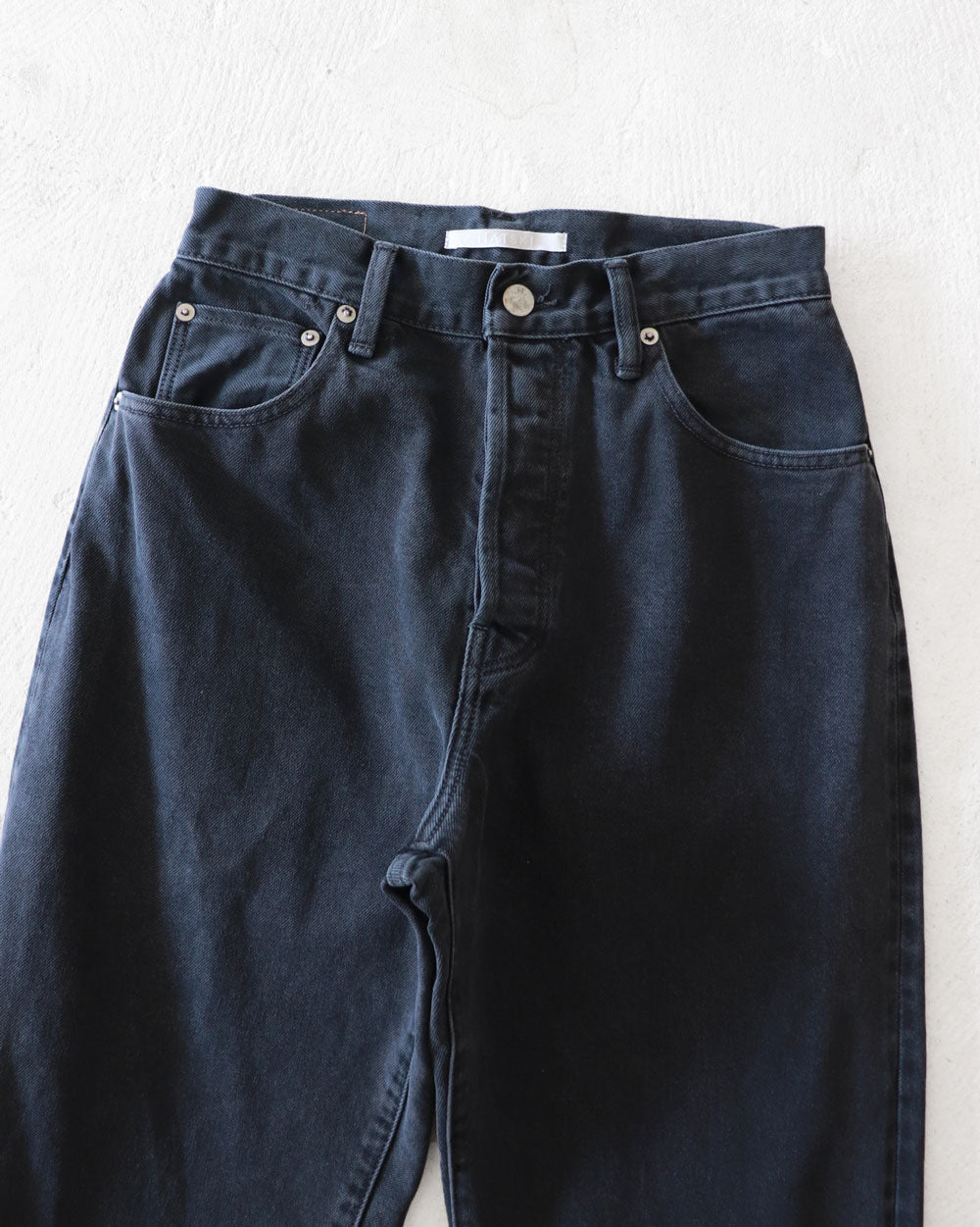 HATSKI Back Buckle Black Denim -Black-
