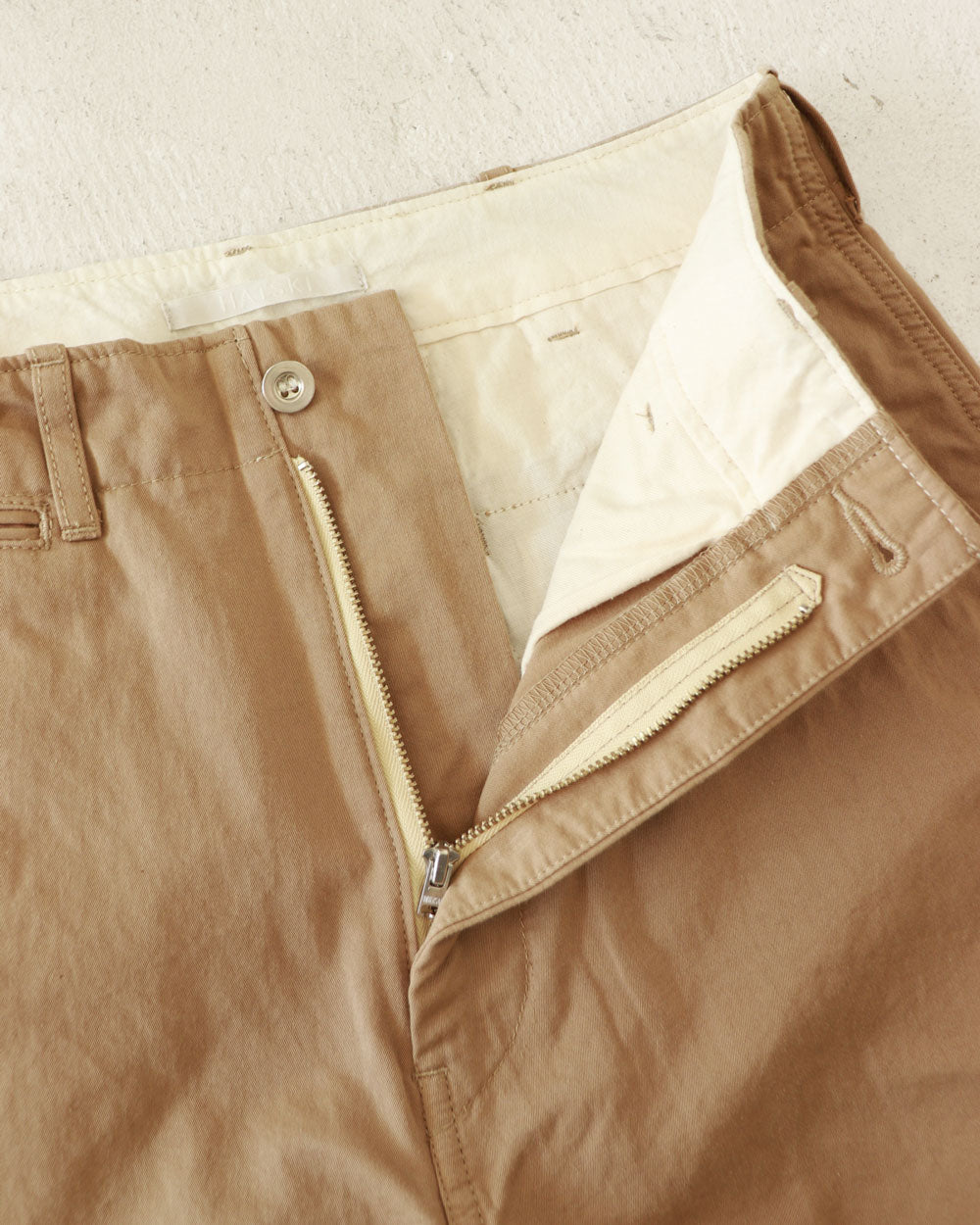 HATSKI Tapered Chino Trouser