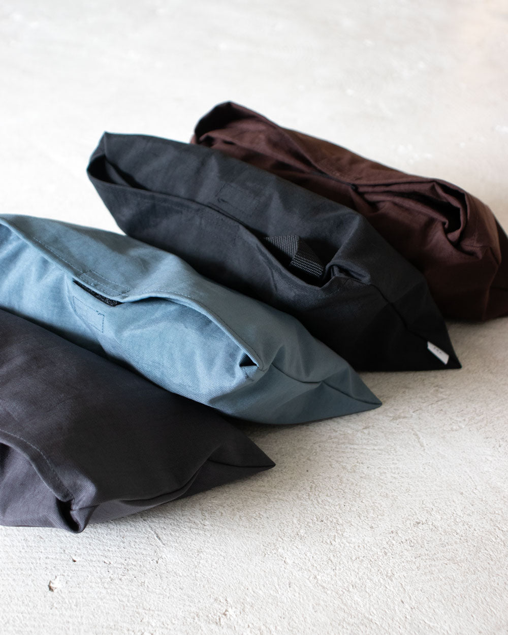 ERA.　TAS US HELMET BAG
