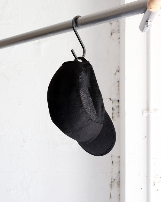 MATURE HA._MIL running cap