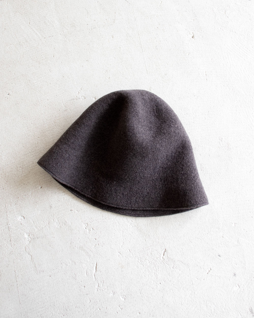 mature ha.　bell hat - lamb wool